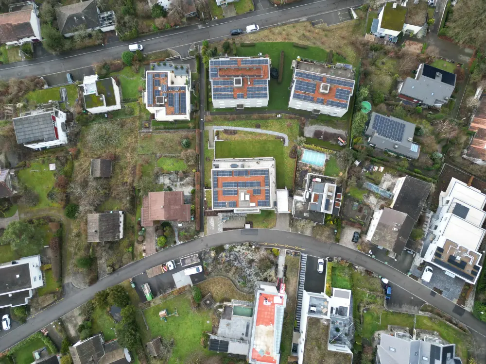 Luftbild des Quartiers mit fertiggestellten Wohnbauten